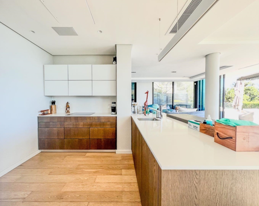 4 Bedroom Property for Sale in Clifton Western Cape